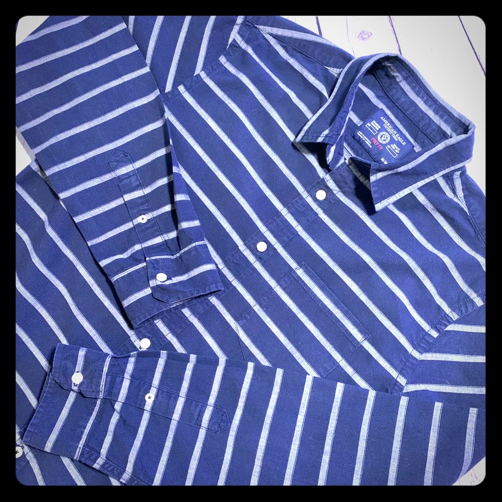 American Eagle Prep-fit Size M L/S NavyStripe